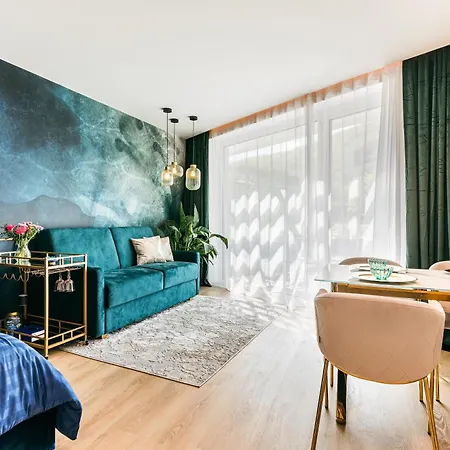 Boutique Diorit With Garage And Terrace Apartmán Komín