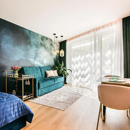 Boutique Diorit With Garage And Terrace *